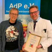 Wolfgang Schlüter (AdP e.V, Regionalgruppe Oldenburg/Weser-Ems.), Prof. Dr. med. Dirk Wehye, Pius-Hospital. Foto: Pius-Hospital