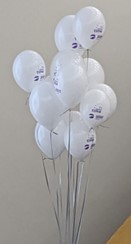 Weisse Luftballons